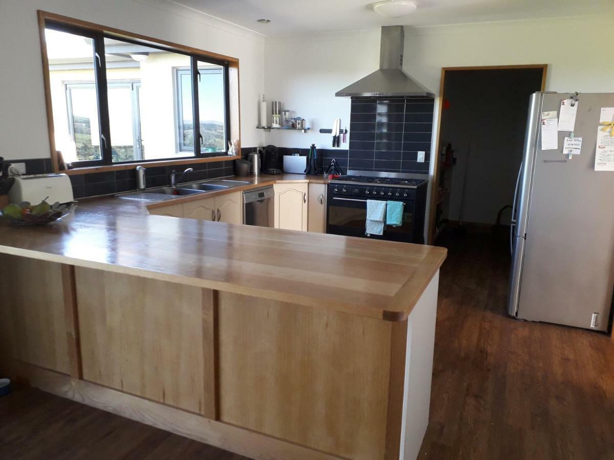 Hill Top Retreat Lower Dashwood ภายนอก รูปภาพ